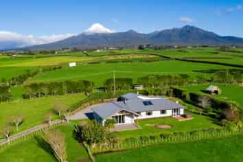 682 Hurford Road, New Plymouth Area Surrounds