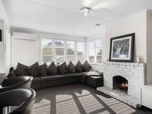 83 Onewa Road, Northcote