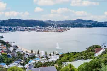 24 Robieson Street, Roseneath