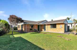 10 Bermuda Place, One Tree Point