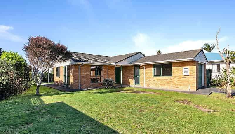 10 Bermuda Place, One Tree Point