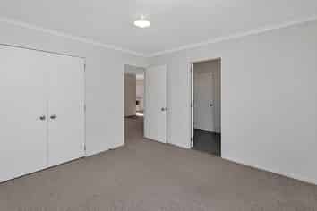 10 Bermuda Place, One Tree Point