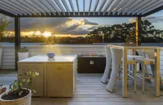 133 Lakes Boulevard, 