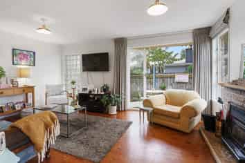 28 Chums Road, Paraparaumu Beach