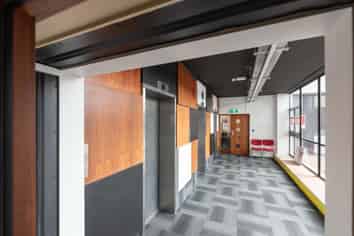 Large Refurbished Office FOR LEASE!