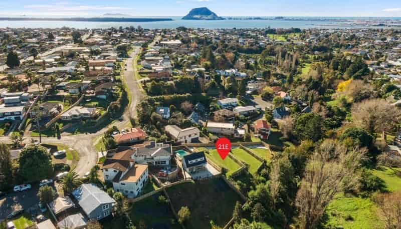 21E Glenn Terrace, Otumoetai