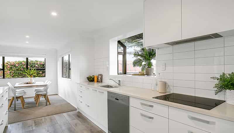 9a Kiwi Road, Point Chevalier