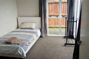 Room 1/6 Mermaid Place, Southshore