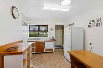 7 Liverton Crescent, Bishopdale