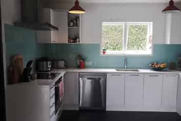 19 Kotanui Ave, Army Bay