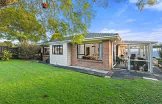 2/3 Skilling Place, Farm Cove