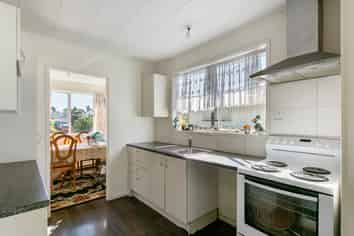 40 Sharland Avenue, Manurewa