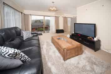 8A Simon Ellice Drive, Bayview