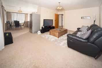 8A Simon Ellice Drive, Bayview