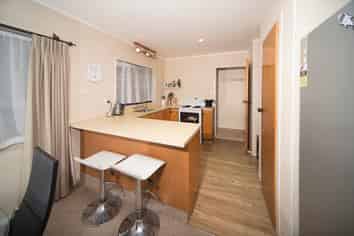 8A Simon Ellice Drive, Bayview