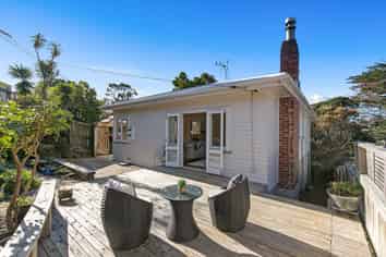 20 South Lynn Road, Titirangi