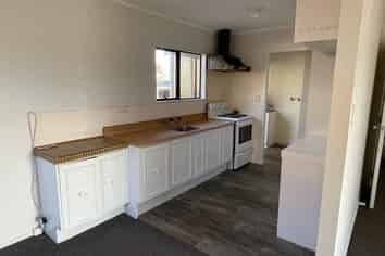 30A Burundi Avenue, Clendon Park