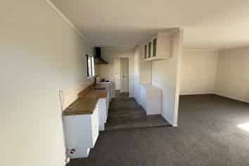 30A Burundi Avenue, Clendon Park