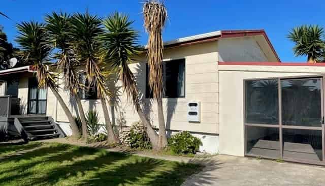 30A Burundi Avenue, Clendon Park