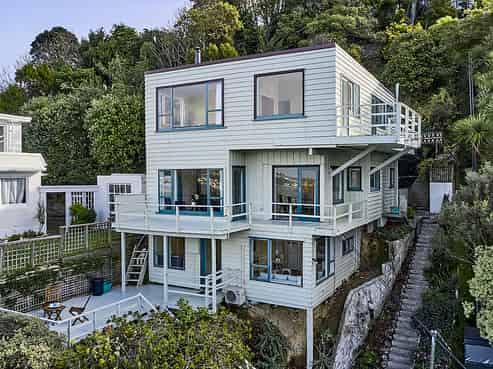 143 Barnard Street, Wadestown