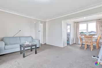 52 Capstick Road, Otara