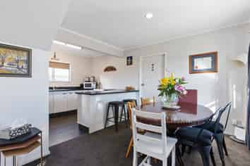 2/8 Evelyn Street, Papatoetoe