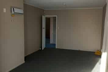 12 Wood Avenue, Mangere East