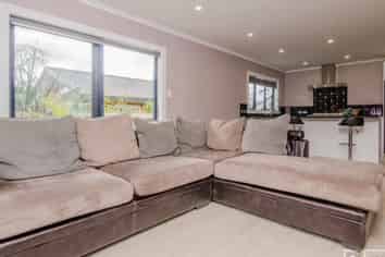 a/8 Ambler Avenue, Glen Eden