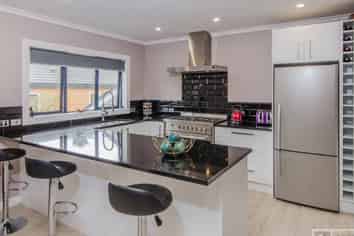 a/8 Ambler Avenue, Glen Eden