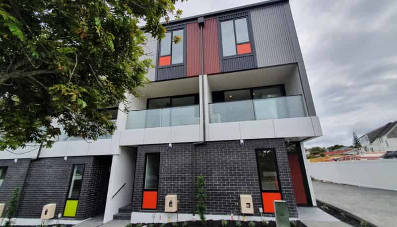 3/2a Walsall St, Avondale