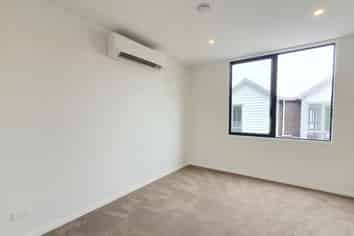 3/2a Walsall St, Avondale