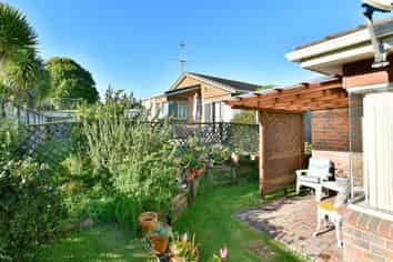 31 The Grove, Red Beach