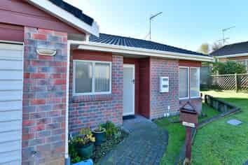 31 The Grove, Red Beach