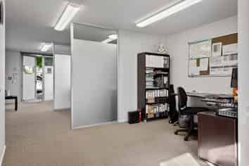 Live/Work Opportunity