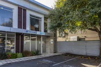 Live/Work Opportunity