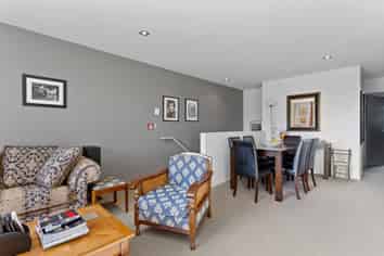 Live/Work Opportunity