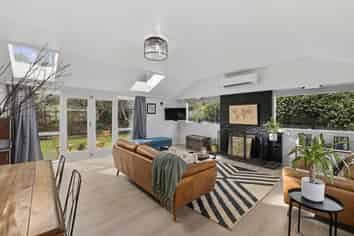 18 Rimu Road, Raumati Beach