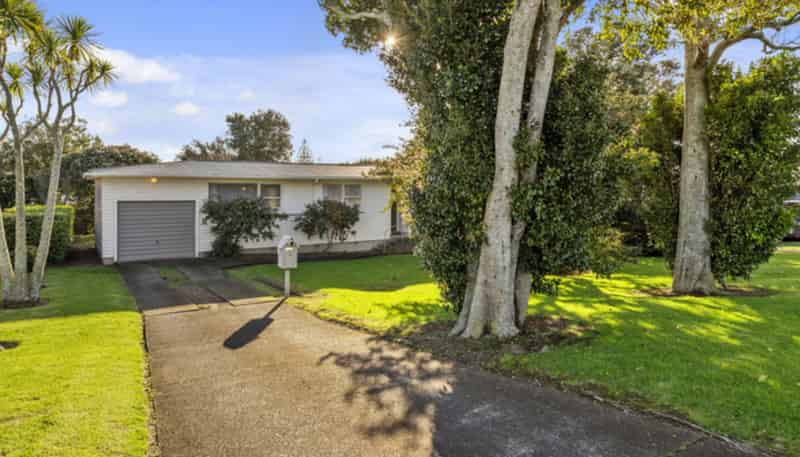 8 Ashcroft Avenue, Mangere Bridge