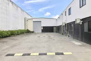 CBRE: Rare Standalone in the Airport Precinct