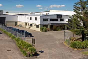 CBRE: Rare Standalone in the Airport Precinct