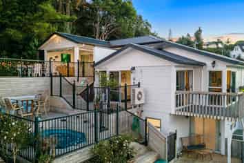 40 Awaruku Road, Torbay