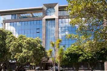 Newmarket Office WITH 10 Car Parks!