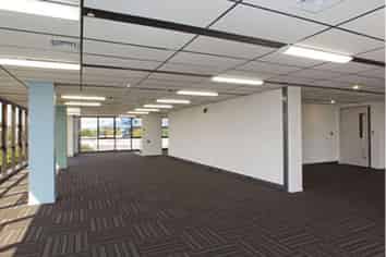 Newmarket Office WITH 10 Car Parks!