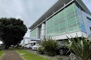 541sqm of modern offices in the heart of Penrose