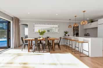 173A Wallace  Road, Mangere Bridge