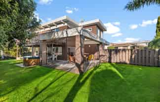 6 Barnhill Crescent, Pahurehure