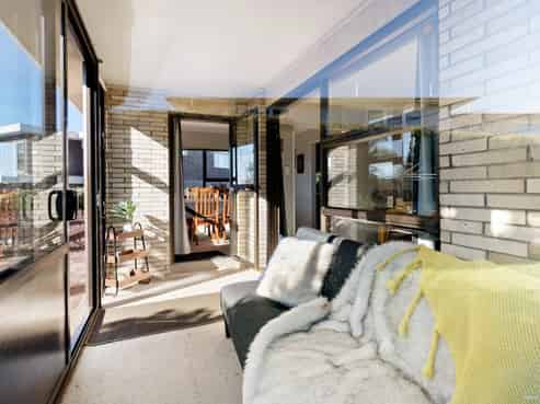 8 Barnhill Crescent, Pahurehure