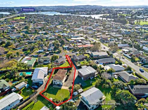 8 Barnhill Crescent, Pahurehure