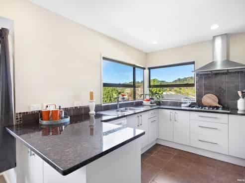 12 Tagor Street, Glen Eden