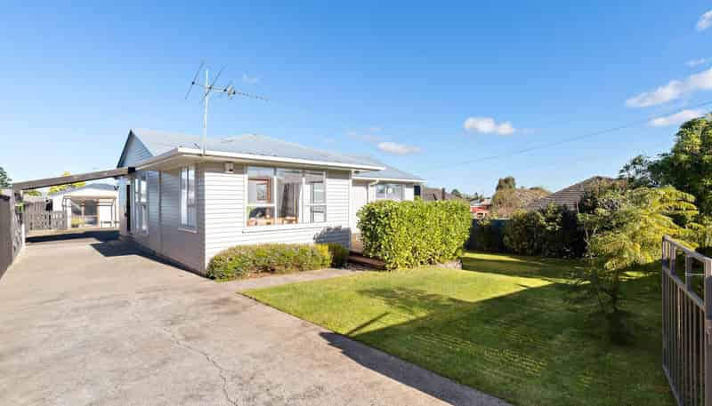 17 Ellen Street, Manurewa East